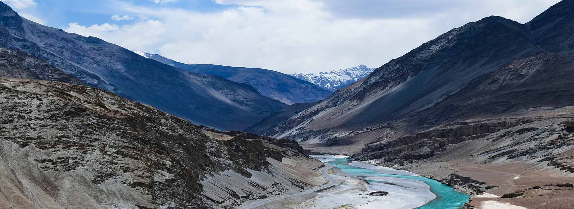 Romantic Leh-Ladakh Honeymoon Tour Package